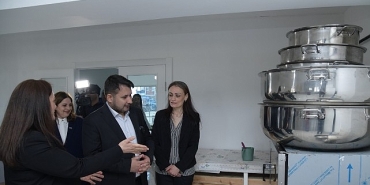 baskan-selim-cirpanoglundan-kadinlar-icin-guclu-adimlar.jpg