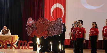 bayindirda-istiklal-marsimizin-kabulunun-104-yili-ve-mehmet-akif-ersoyu-anma-programi-yapildi.jpg