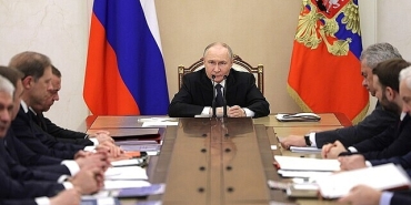 meeting-of-the-military-industrial-commission.jpg