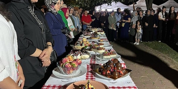 farkliliklarin-zenginlige-donustugu-festivalde-dorduncu-gun-geride-kaldi.jpg