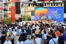 efest-2025-renkli-goruntulerle-basladi.jpg