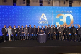 artas-holding-perakendede-30-yilini-gorkemli-bir-etkinlikle-kutladi.jpg