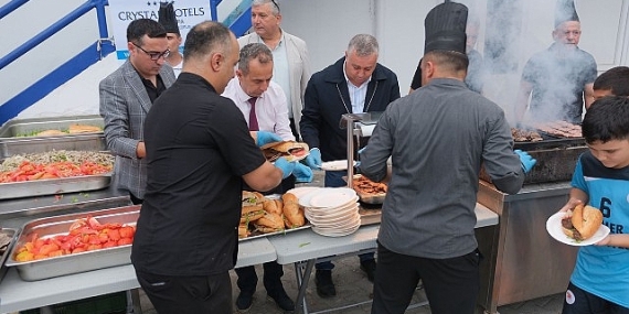 baskan-topaloglundan-sporculara-mangal-partisi.jpg