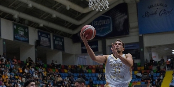 buyuksehir-belediyespor-basketbol-ve-voleybolda-yenilgi-yuzu-gormuyor.jpg