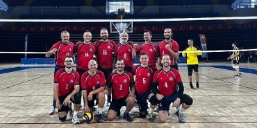 ege-universitesi-voleybol-takimi-adini-finallere-yazdirdi.jpg