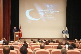 ege-universitesinde-cumhuriyet-bayrami-coskuyla-kutlandi.jpg