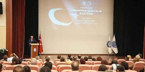 ege-universitesinde-cumhuriyet-bayrami-coskuyla-kutlandi.jpg