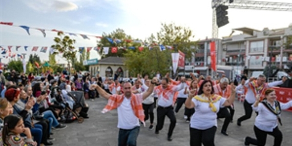 izmir-cumhuriyet-coskusuna-hazir.jpg