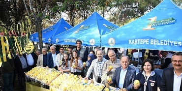 kartepede-ayva-festivali-coskusu.jpg