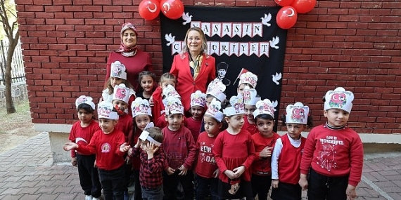 konakta-cumhuriyet-bayrami-coskusu-basladi.jpg