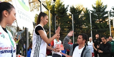 osmangazide-basketler-cumhuriyet-icin-atildi.jpg
