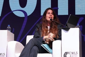 uluslararasi-cesme-kadin-liderler-zirvesi-dayanisma-ve-umut-mesajlariyla-sona-erdi.jpg