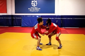 ceylin-ve-kardelen-judoda-istikbal-vaat-ediyor.jpg