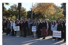 ogretmenler-gunu-aliagada-kutlandi.jpg