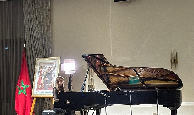 piyanonun-genc-incisi-ayse-nil-uluslararasi-basarisiyla-narlidereyi-gururlandirdi.jpg