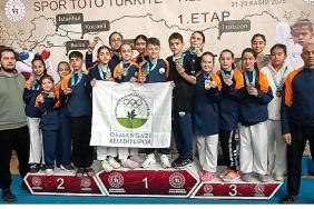 turkiye-yildizlar-liginde-madalyalar-osmangaziye-yagdi.jpg