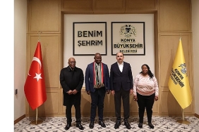 guney-afrika-yerel-yonetimler-birligi-baskani-stofile-baskan-altayi-ziyaret-etti.jpg