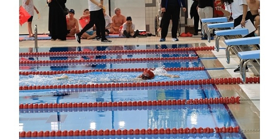 ibbden-dunya-engelliler-gununde-anlamli-yuzme-etkinligi.jpg